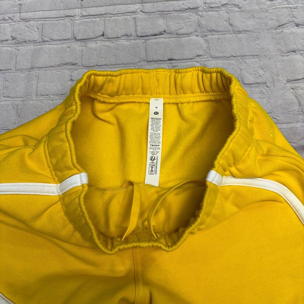 Lululemon Women Scuba High-Rise French Terry Shorts Size Medium LW7DGKS C075 -28 - Picture 10 of 16